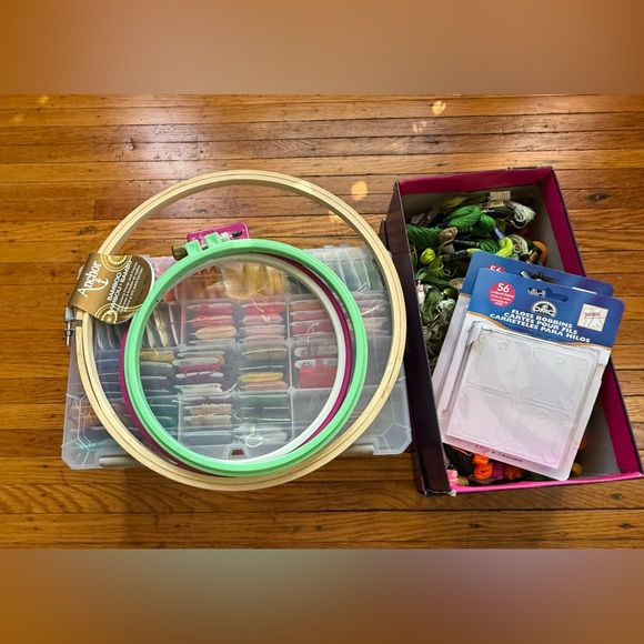Embroidery Floss Lot - Picture 2 of 4